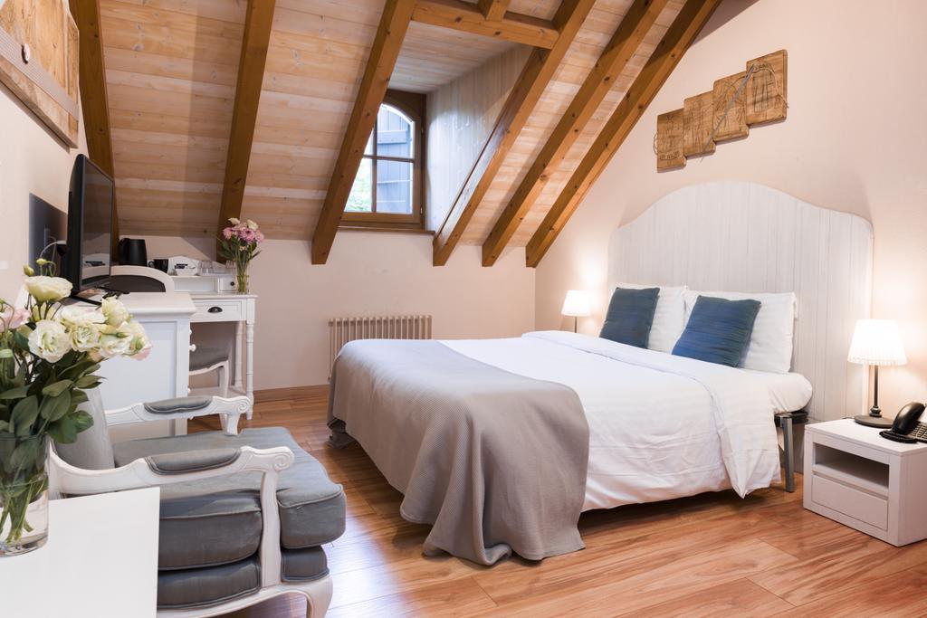 فندق اوبيرج كوموال دي كاروج Carouge المظهر الخارجي الصورة