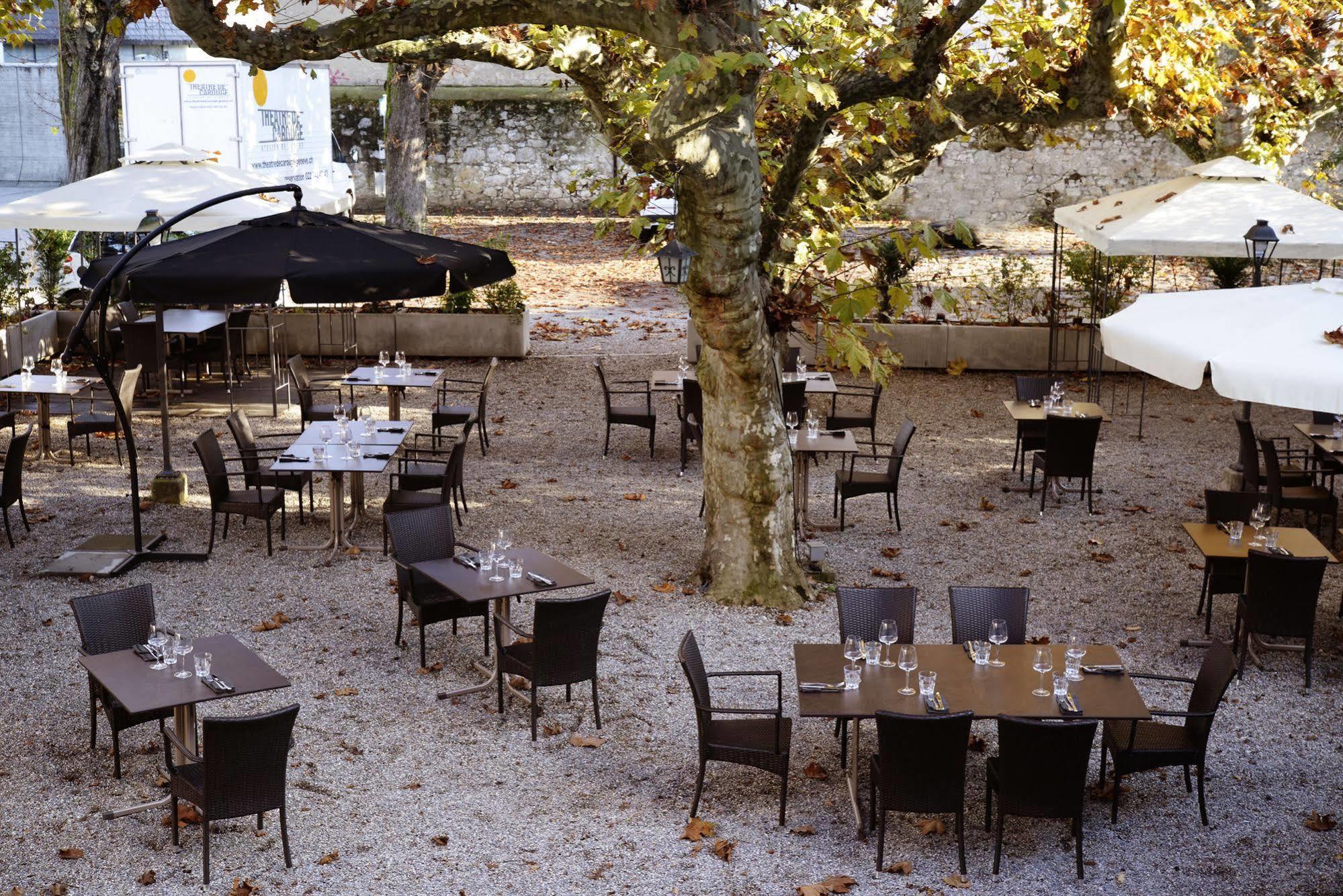 فندق اوبيرج كوموال دي كاروج Carouge المظهر الخارجي الصورة